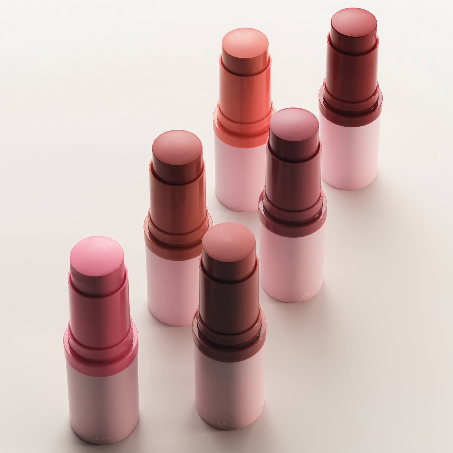 KYLIE POWDER BLUSH STICKS ( RUBOR EN BARRA PARA ROSTRO)